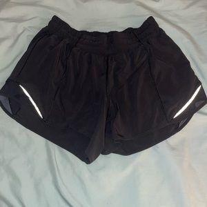 Lululemon hotty hot shorts 4 inch